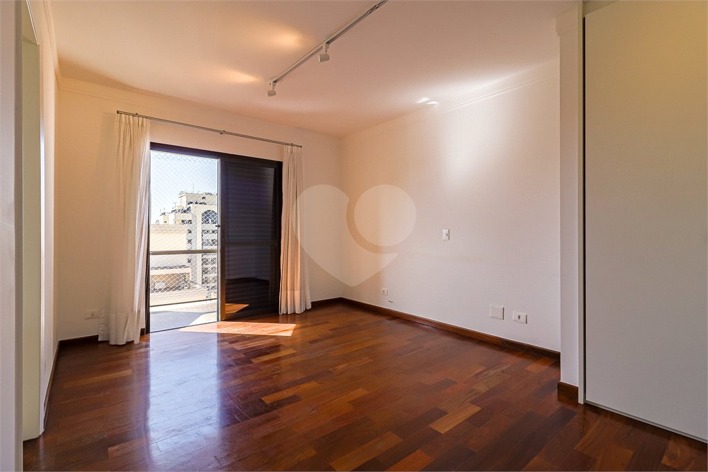 Apartamento à venda com 3 suítes em Cidade Monções, São Paulo, SP