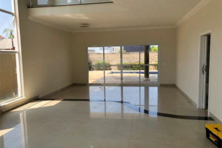 Casa à venda ou para alugar com 3 suítes no condomínio Jardim Vila Paradiso, Indaiatuba - SP