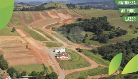 Terreno à venda no Centro, Vargem, SP