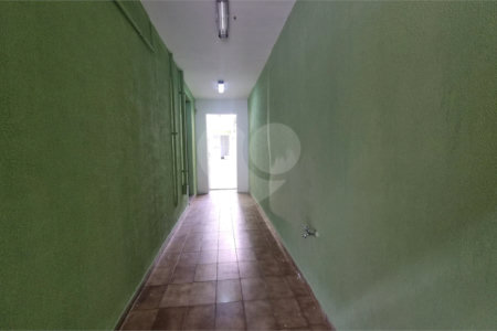 Sobrado para alugar com 3 quartos, sendo 1 suíte,  em Vila Alexandria, São Paulo, SP