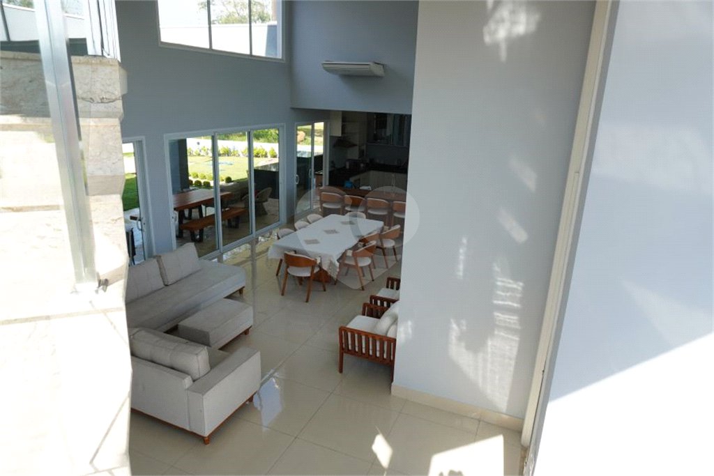 Casa à venda com 4 suítes no condomínio Fazenda Palmeiras Imperiais, Salto - SP