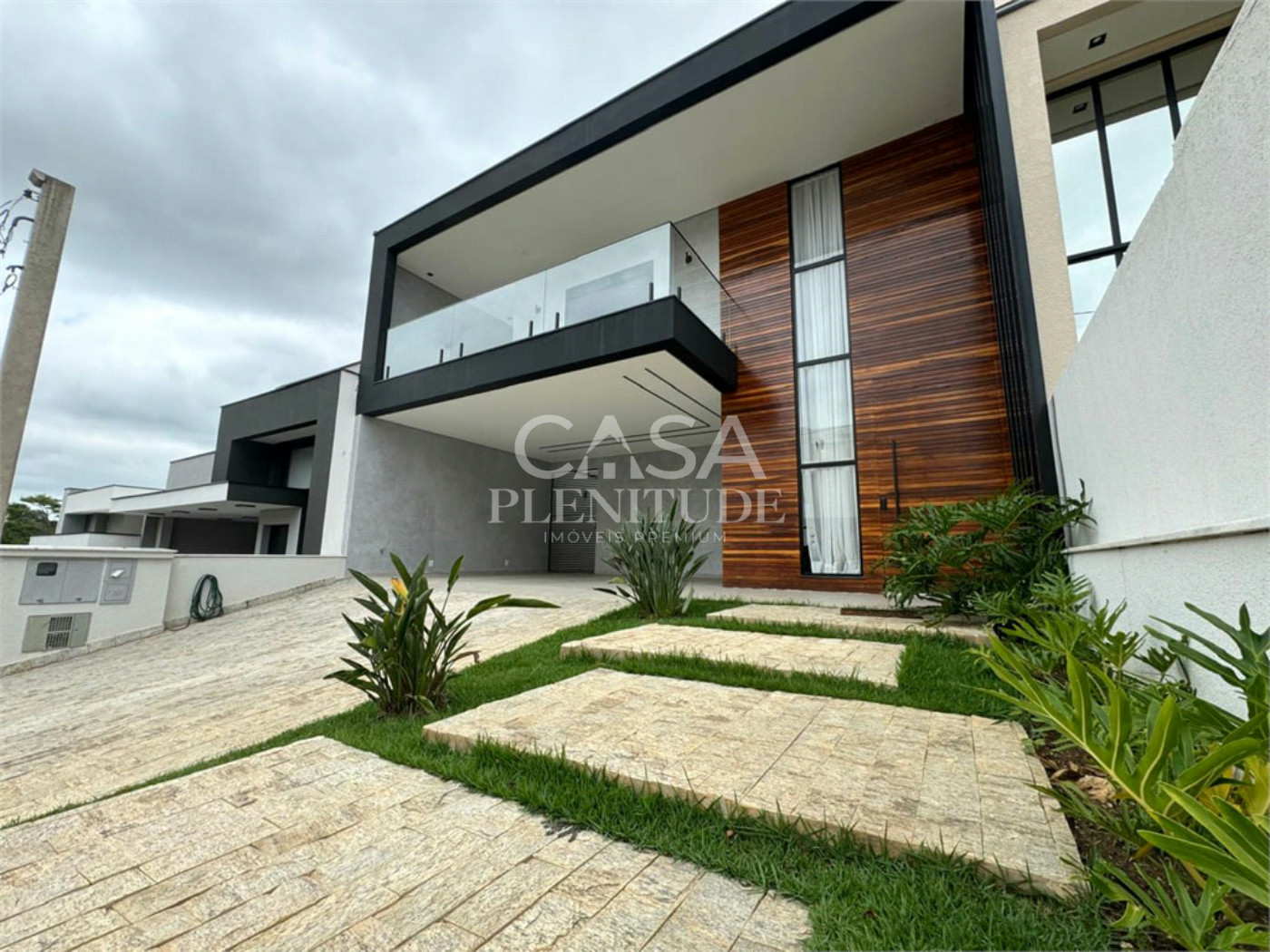 Casa em condomínio à venda com 3 suítes em Aparecidinha, Sorocaba, SP