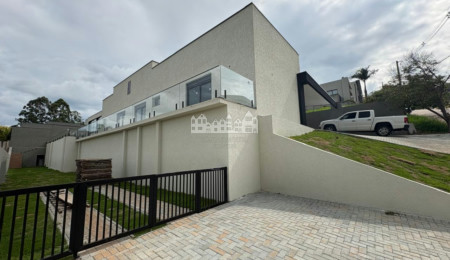 Casa à venda com 3 suítes no condomínio Shamballa III, Atibaia - SP