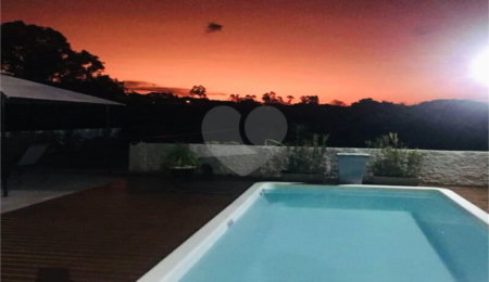 Chácara à venda com 3 quartos, sendo 1 suíte, no Centro, Araçoiaba da Serra, SP