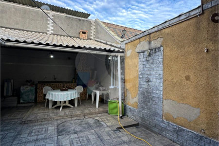 Casa à venda com 3 quartos em Santa Cruz, Rio de Janeiro, RJ