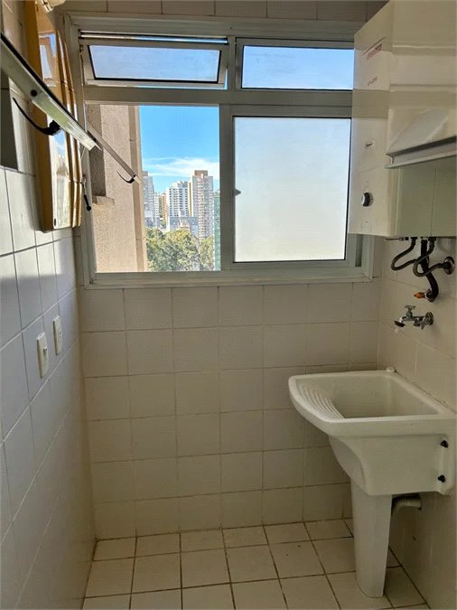 Apartamento à venda com 2 quartos, sendo 1 suíte,  em Vila Andrade, São Paulo, SP