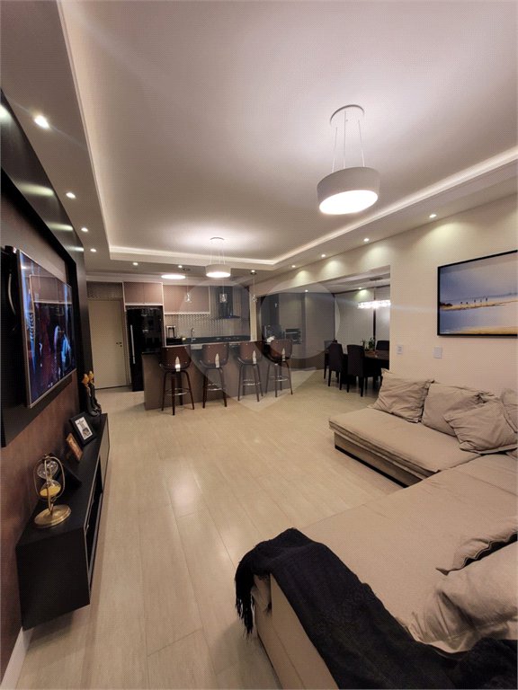 Apartamento à venda com 3 quartos, sendo 1 suíte,  em Vila Suissa, Mogi das Cruzes, SP