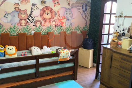 Sobrado à venda com 3 quartos, sendo 1 suíte, em Jardim Taboão, São Paulo, SP