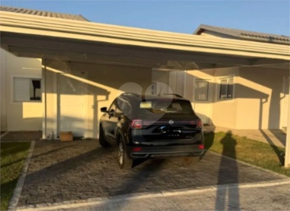 Casa à venda com 2 quartos, sendo 1 suíte,  no condomínio Village Amato Reserva, Sorocaba - SP
