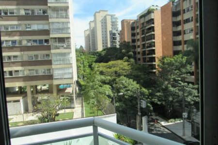 Apartamento à venda com 3 suítes em Real Parque, São Paulo, SP