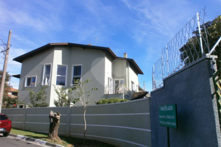 Casa à venda com 3 suítes em Bosque, Vinhedo, SP