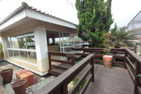 Casa à venda com 4 suítes em Parque dos Príncipes, São Paulo, SP