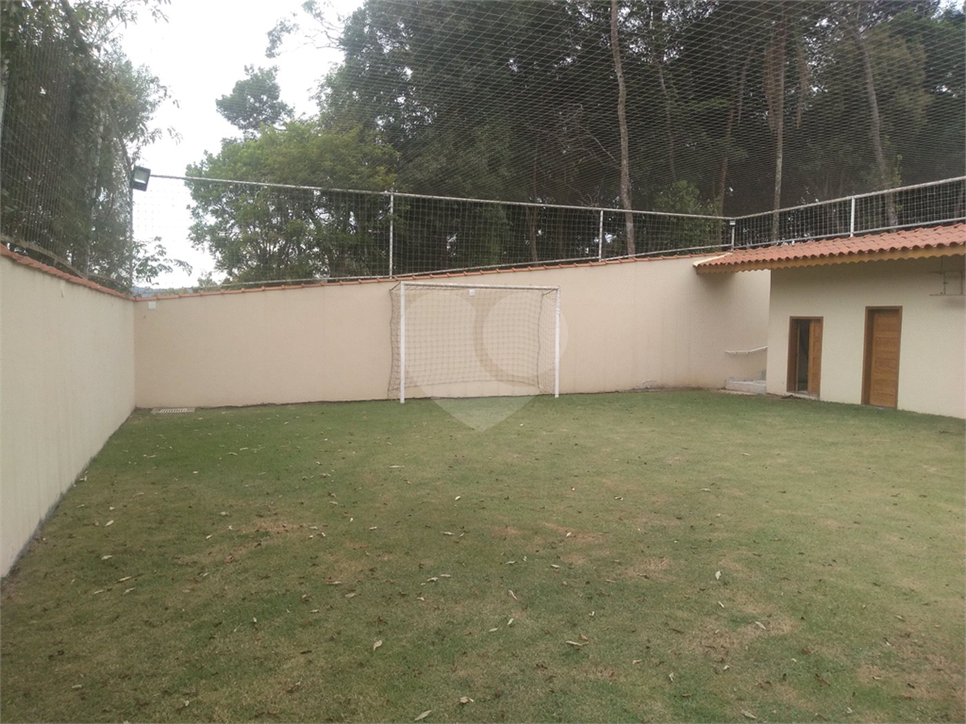 Chácara à venda com 4 suítes em Pirucaia, Mairiporã, SP