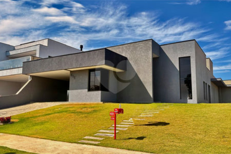Casa à venda com 3 suítes no condomínio Village Ipanema 2, Araçoiaba da Serra - SP