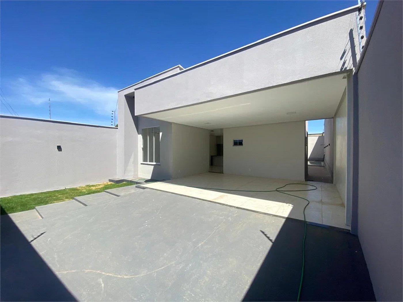 Casa à venda com 3 suítes em Açucena, Balsas, MA