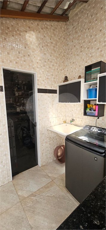 Casa à venda com 3 quartos, sendo 1 suíte,  no condomínio Comdomínio Real Park Tietê, Mogi das Cruzes - SP