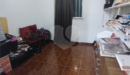 Sobrado à venda com 2 quartos, sendo 1 suíte,  em Guaratiba, Rio de Janeiro, RJ