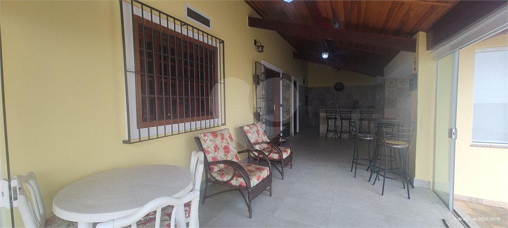 Chácara à venda com 3 quartos, sendo 1 suíte,  no Centro, Nazaré Paulista, SP