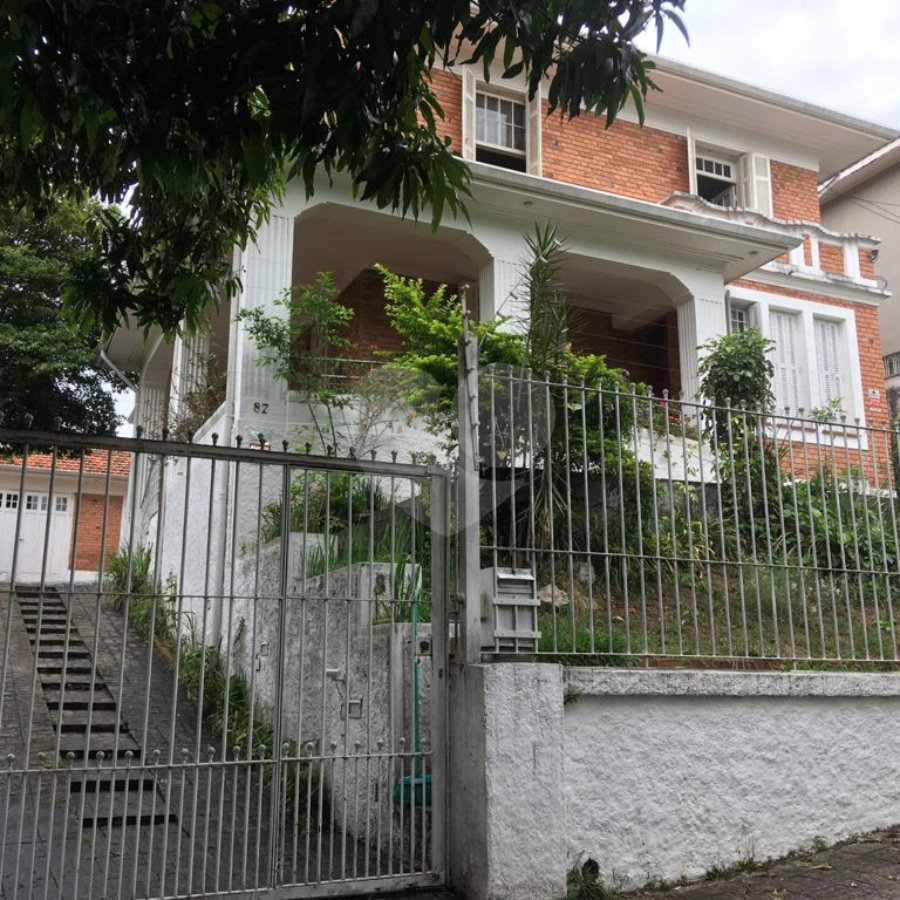 Sobrado à venda com 4 quartos, sendo 1 suíte, em Perdizes, São Paulo, SP