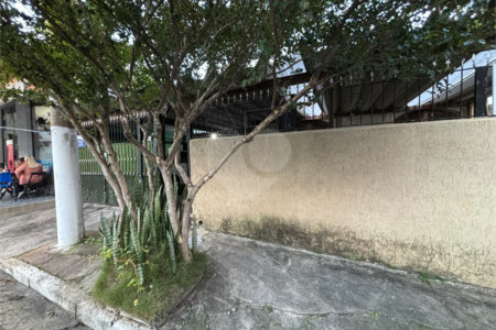 Casa Térrea à venda com 3 quartos em Vila Maria Alta, São Paulo, SP