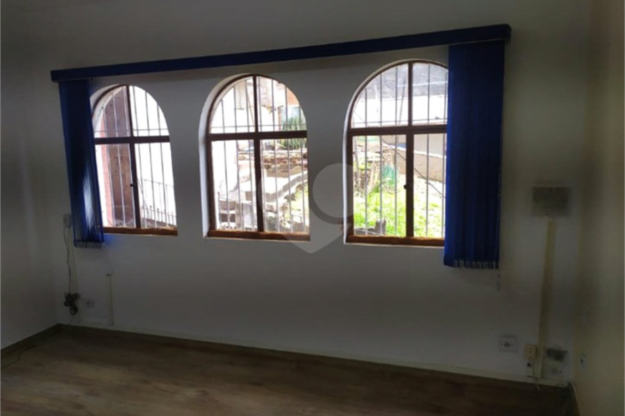 Prédio à venda em Vila Linda, Santo André, SP