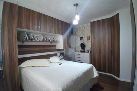 Casa à venda com 3 quartos, sendo 1 suíte,  em Esplanada Mendes Moraes, São Roque, SP