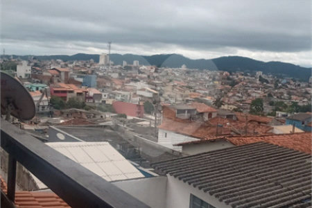 Casa à venda com 3 quartos, sendo 1 suíte,  em Jardim Jussara, Mogi das Cruzes, SP