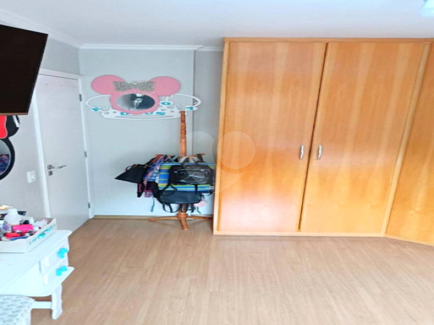 Apartamento à venda com 2 quartos, sendo 1 suíte,  em Jardim Itacolomi, São Paulo, SP