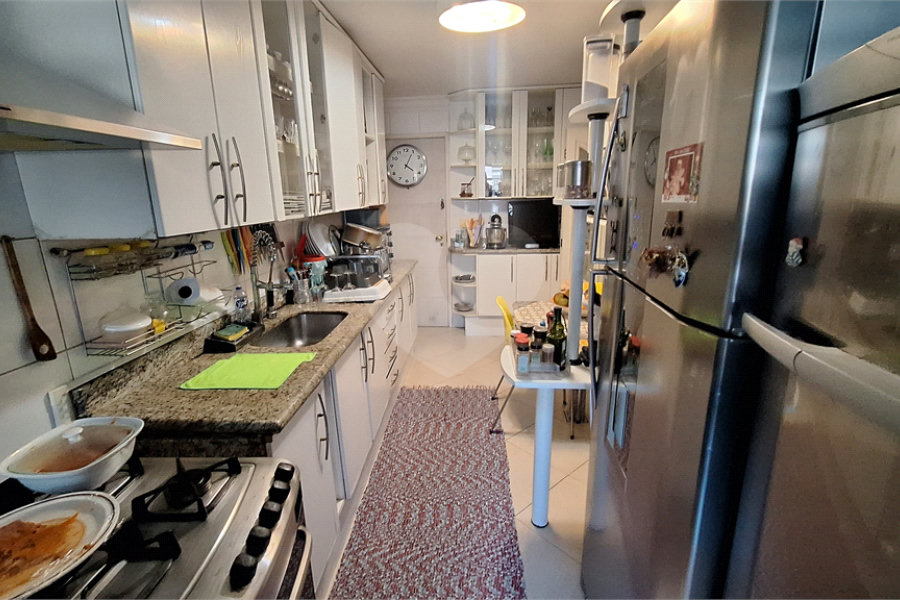 Apartamento a venda em Perdizes, 3 dormitórios, sendo 2 suítes e 2 vagas de garagem