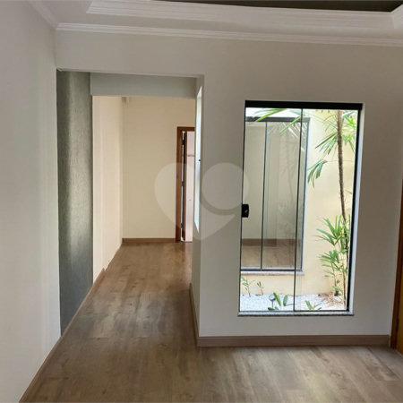 Casa térrea para venda no Planalto paraíso
