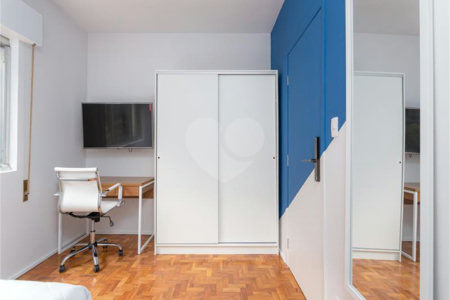 Excelente oportunidade para reformar e ficar com o apartamento dos seus sonhos!