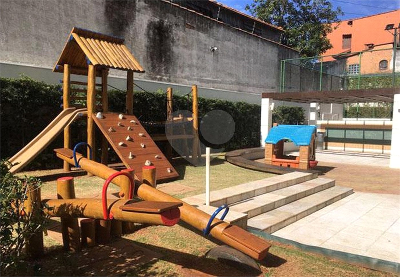 Apartamento Condominio Clube em Pinheiros com 90 m² Útil com 3 dormitórios sendo 1 suíte com 1 Vagas