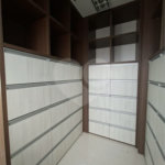 SALA COMERCIAL DE 90 M² COM 12 BAIAS, SALA DE REUNIÃO, AR-CONDICIONADO CENTRAL E 2 VAGAS!