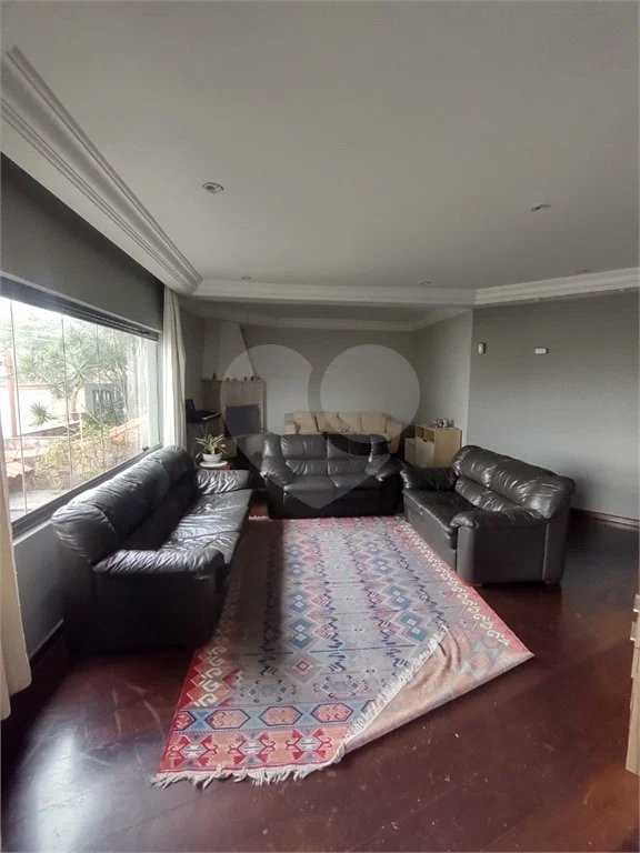 Casa com 300m² , 4 dormitórios , sendo 2 suítes , 5 vagas , à venda no bairro Curuçá , em Santo André.