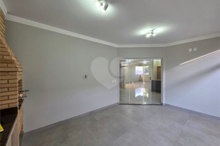 Casa no Village Damha III, 3 quartos 2 suítes