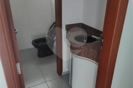 Sala Comercial na Prestigiada Alameda Lucas Nogueira Garcez