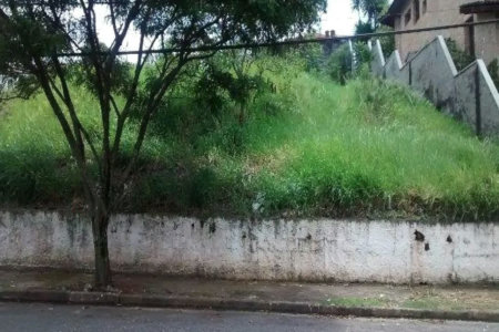 Terreno à venda em Parque dos Príncipes, São Paulo, SP