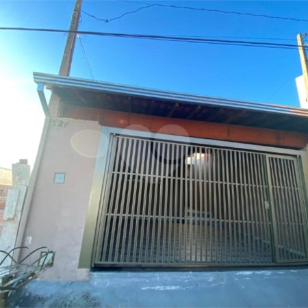 Casa para venda localizada no Jardim Medeiros