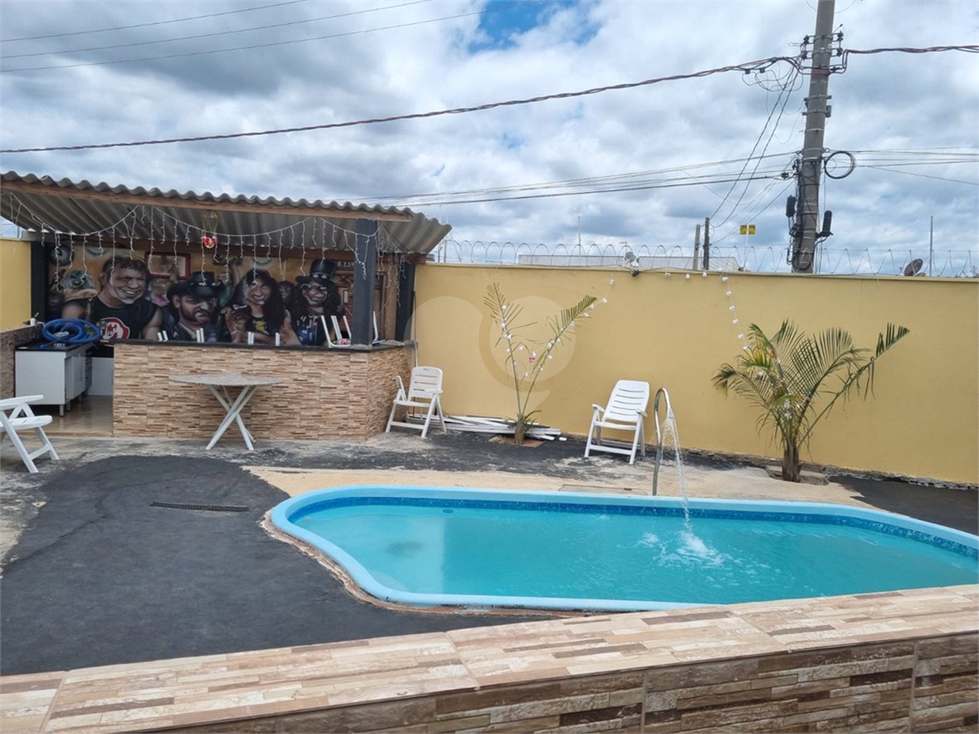 Casa Térrea à venda com 3 quartos, sendo 1 suíte,  no Centro, Ibaté, SP
