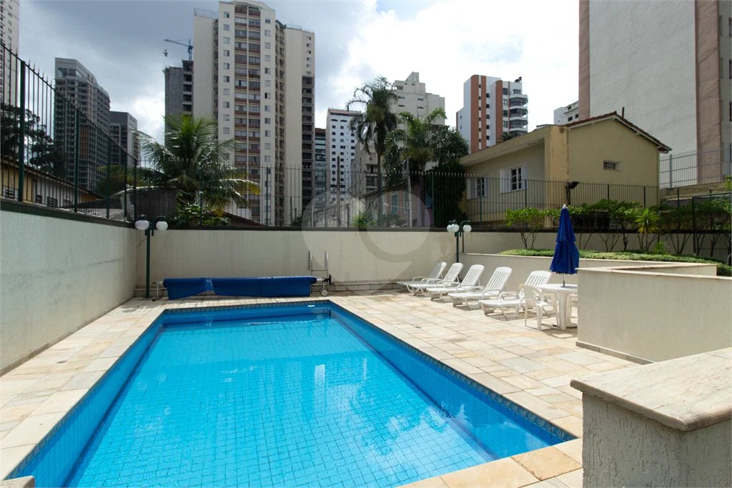 Apartamento a venda no Campo Belo, 192 M², 3 suites, 3 vagas, lazer e próximo ao metrô