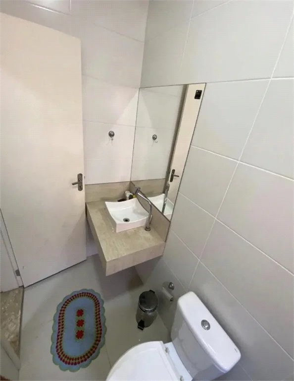 Sobrado à venda com 5 quartos em Santa Maria, Osasco, SP
