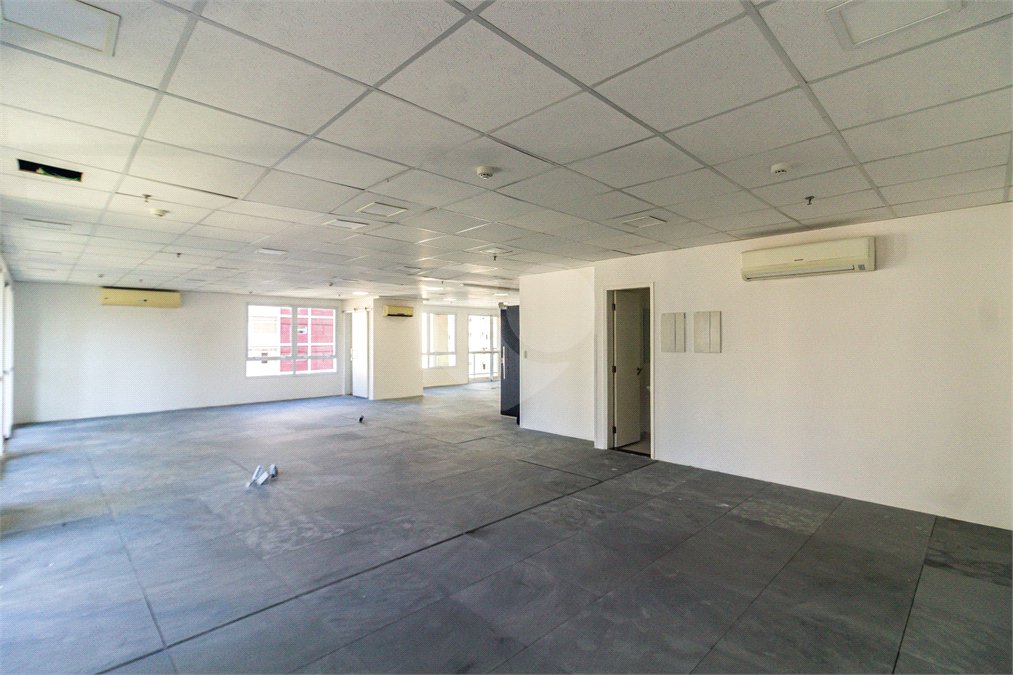 Sala comercial em localização estratégica