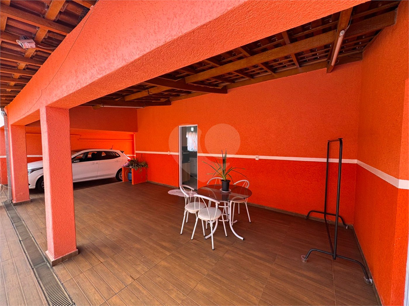 Casa com 03 Dormitórios á venda, em Jardim Alvorada, São Carlos.