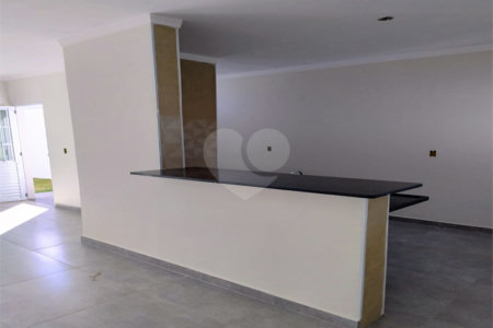 Casa nova 2 quartos dois banheiros Jardim Hikari