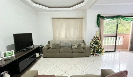 Apartamento à venda com 3 quartos, sendo 1 suíte,  em Jardim dos Estados, Poços de Caldas, MG