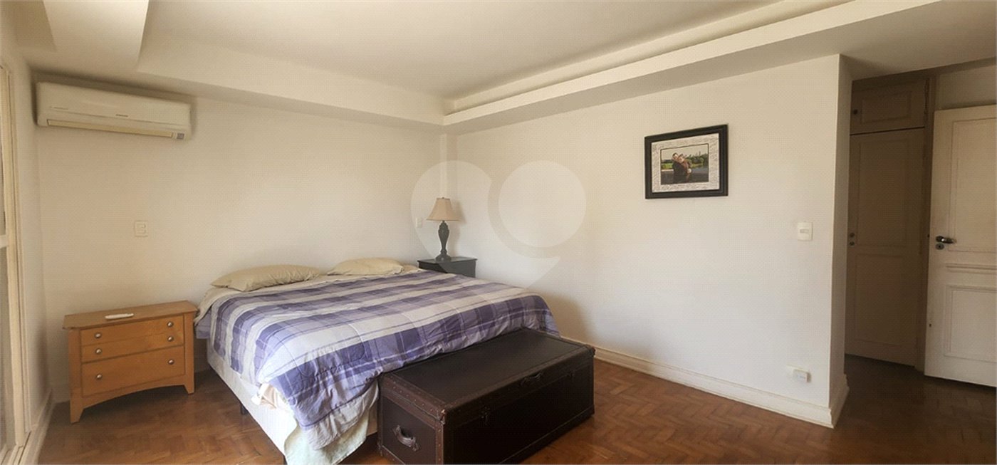 Cobertura 380m² - 4 quartos - Vila Nova Conceição em Frente a Praça Pereira Coutinho