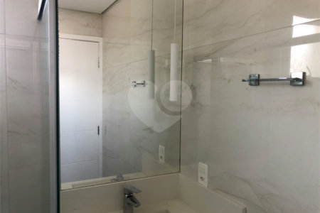 Lindo Apartamento com Varanda integrada