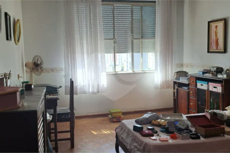 Apartamento à Venda na Aclimação
