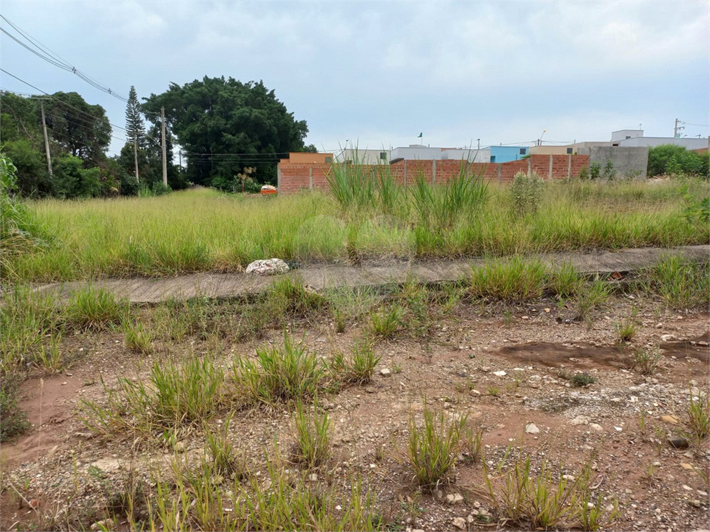 Terreno com 150,00 m² .