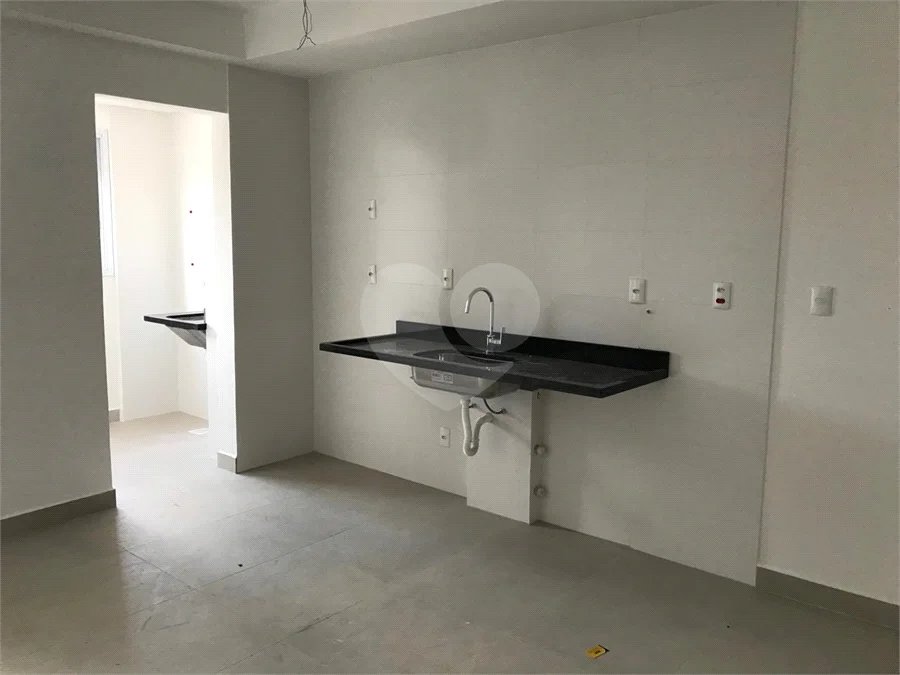 APARTAMENTO 02 DORMITÓRIOS COLADO NA USP